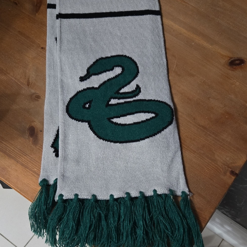 Harry Potter Slytherin Scarf 2/$20